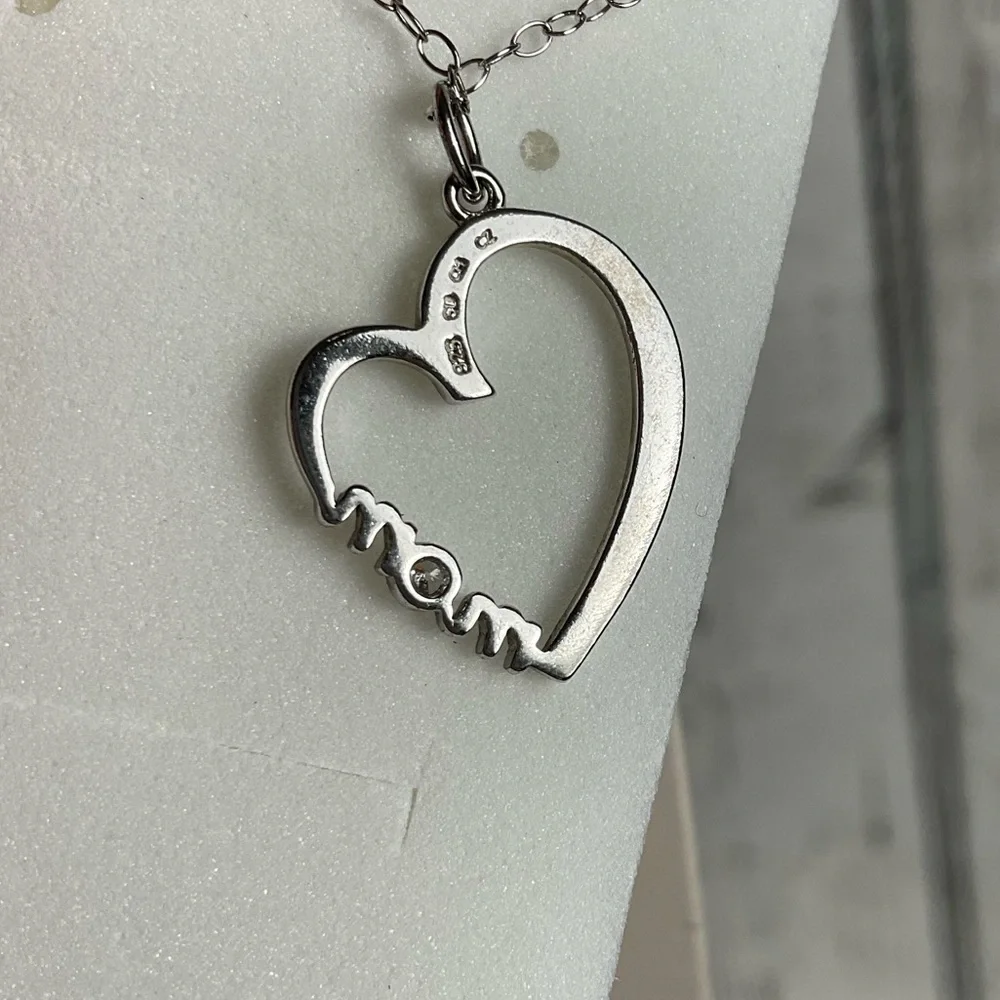 Sterling Silver MOM Heart Necklace .925 Stamped 18” Chain Clear CZ Middle Stone - Picture 3 of 4